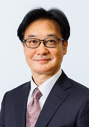 相田　吉雄 氏