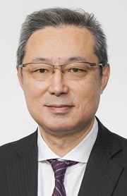 生駒　正明 氏