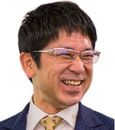 伊東　泰司 氏