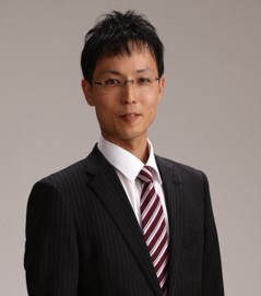 窪田　司 氏