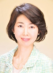 鈴木　真理子 氏