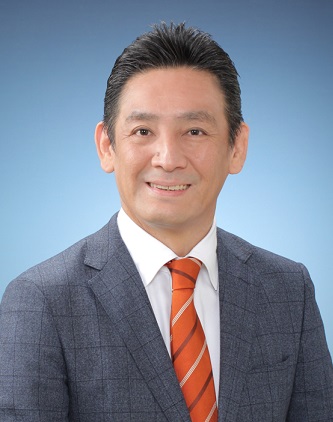 山口　亮 氏